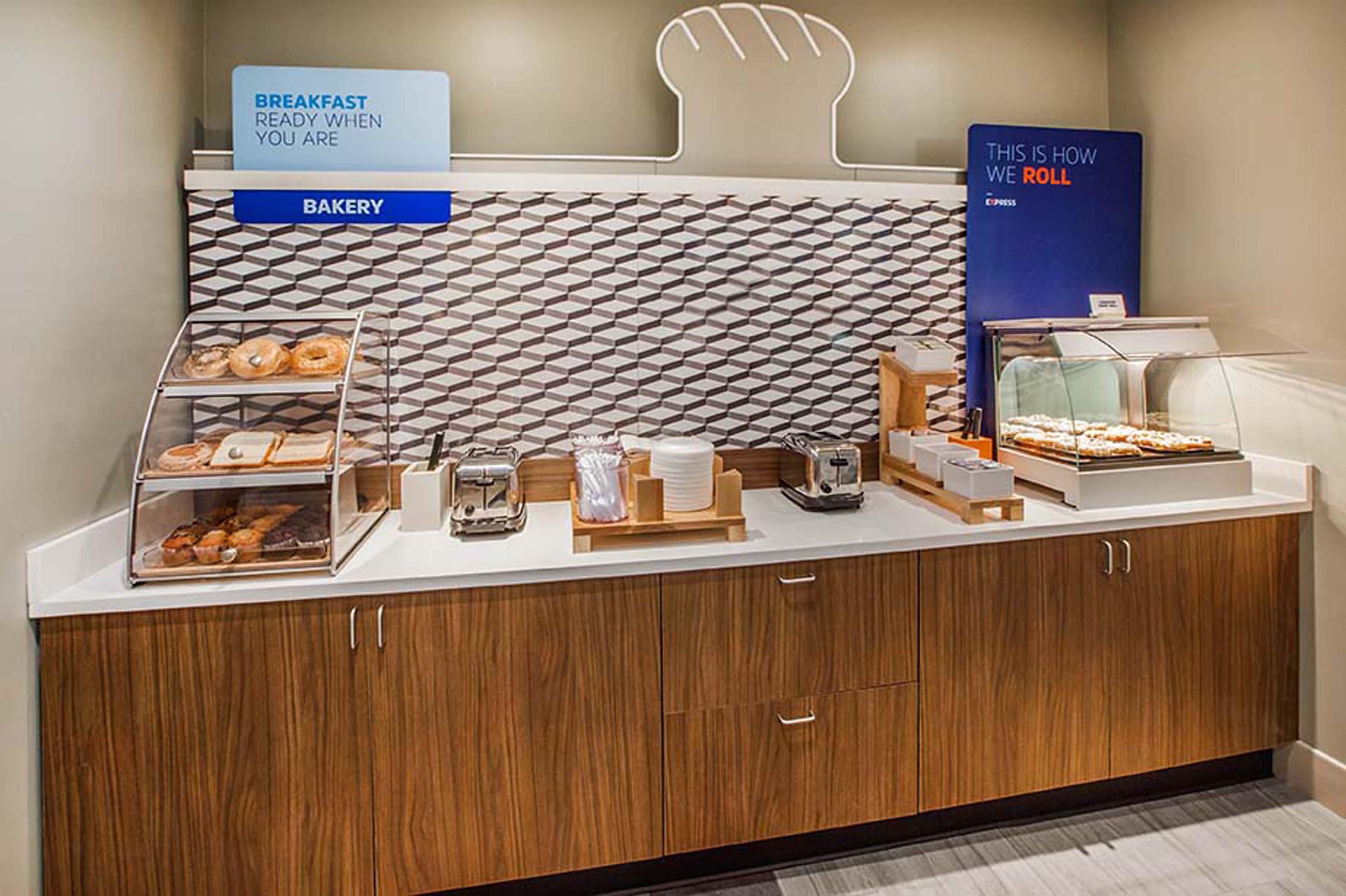 Holiday Inn Express Thunder Bay By Ihg Zewnętrze zdjęcie